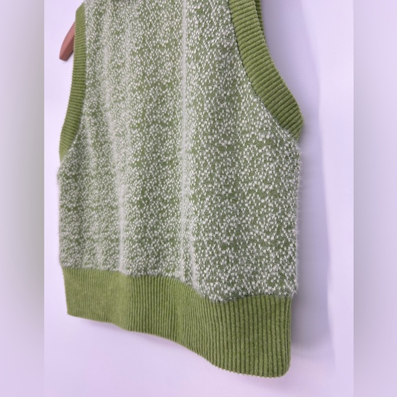 "NWT" Zara Kelly Green Sleeveless Turtle Neck Sweater- Women's Size Medium - Picture 8 of 8